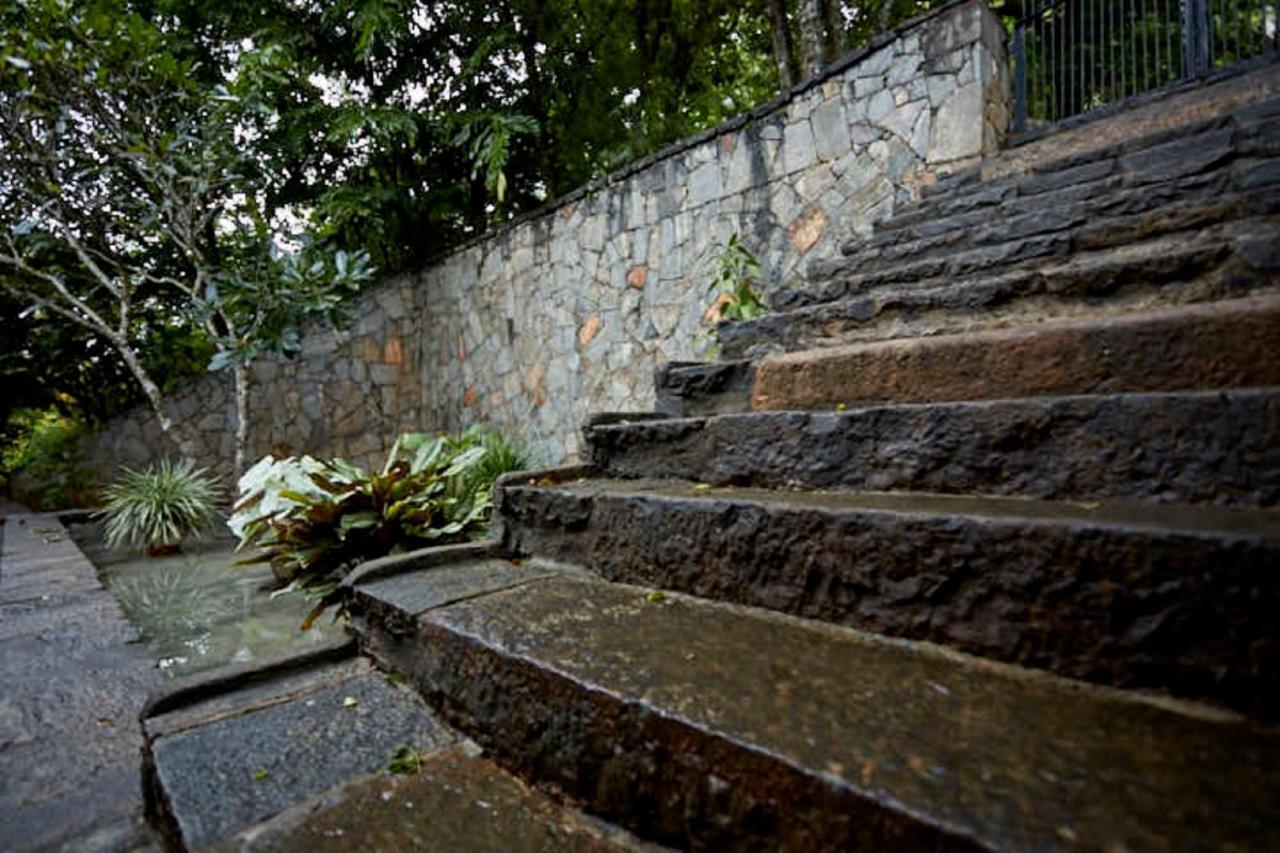 Bamboo Villa Kandy Digana Exteriör bild
